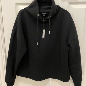 NEW Banana Republic Women’s Black Sweatshirt Size Medium